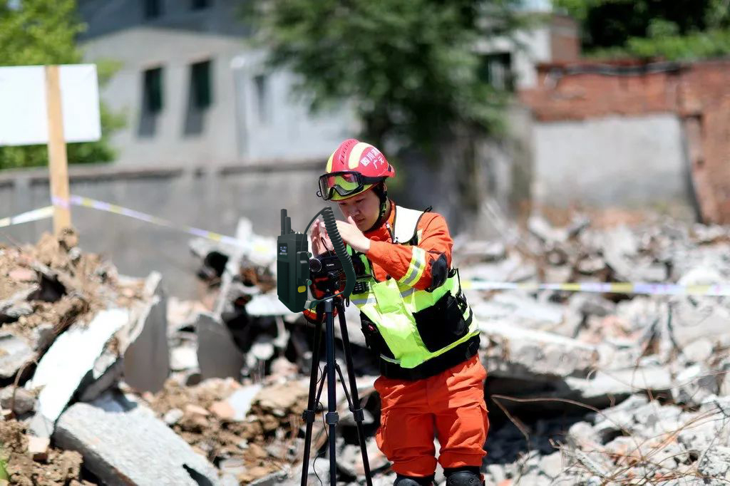 單兵 消防搶險救災(zāi)現(xiàn)場應(yīng)急通信